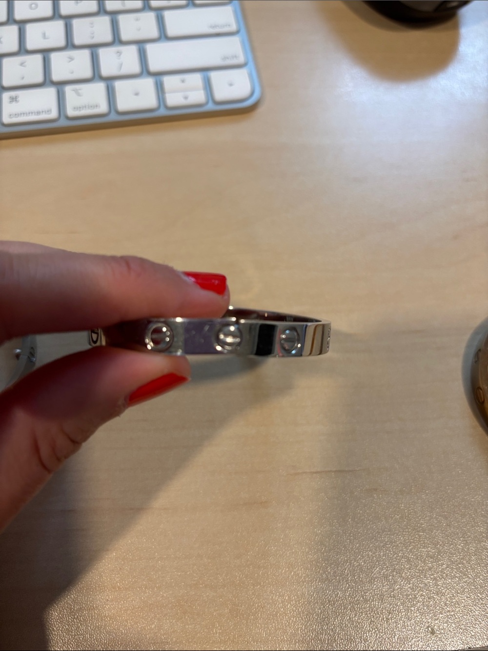 Large love bracelet - Picture 3 of 3